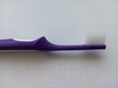 Зубная щетка TePe Supreme Compact с уменьшенной головкой — фото 3